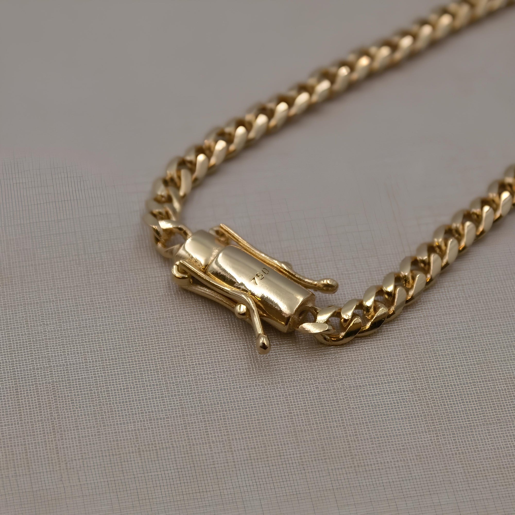 CUBAN CHAIN 4MM - GOLD