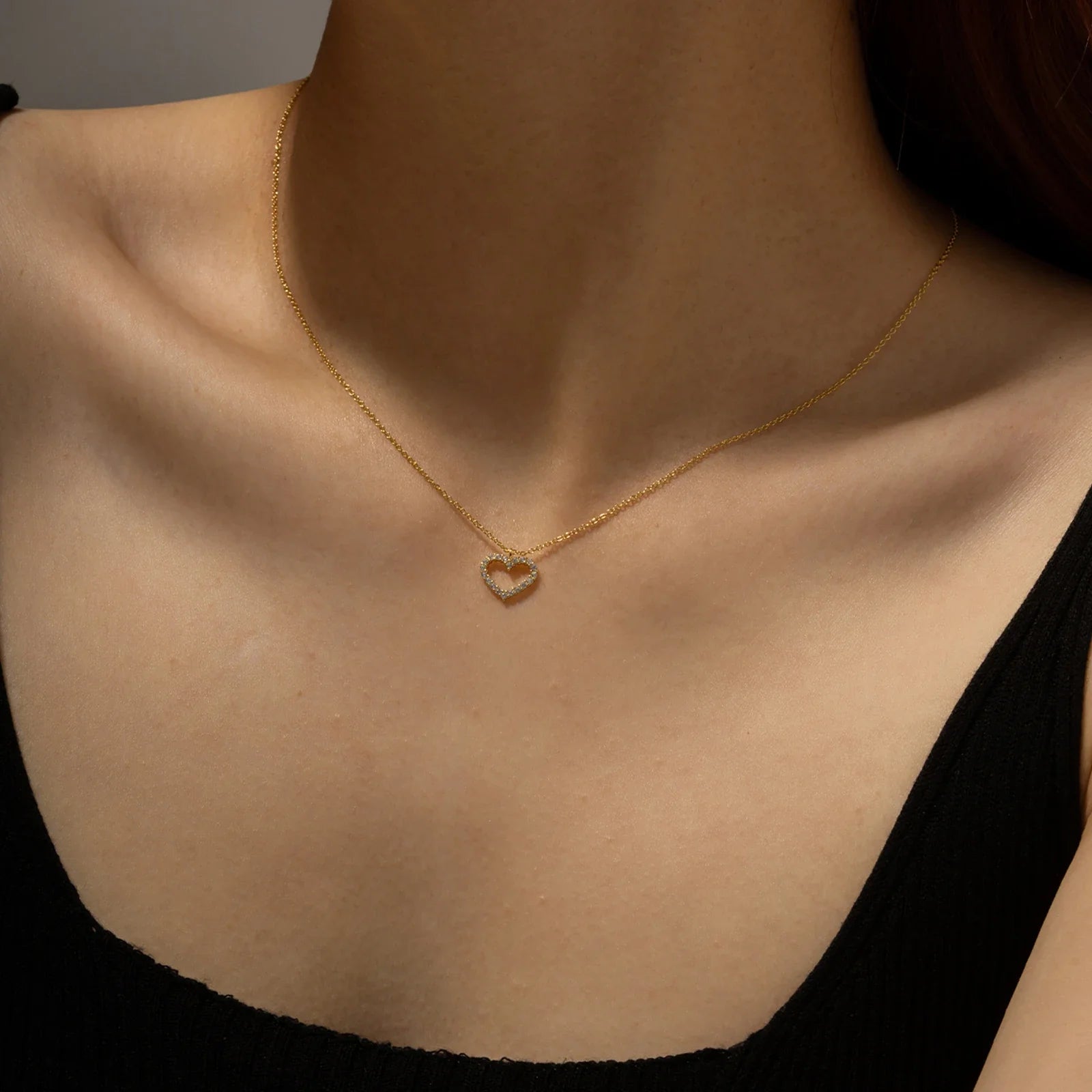 NECKLACES & CHOKER